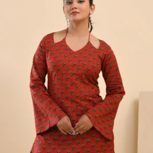 SATITHA Floral Printed Square Neck Kurti